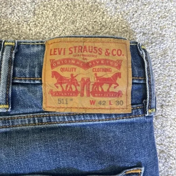 Levi's Blue Denim Jeans Relaxed Fit 42x30 Men's - Picture 7 of 7